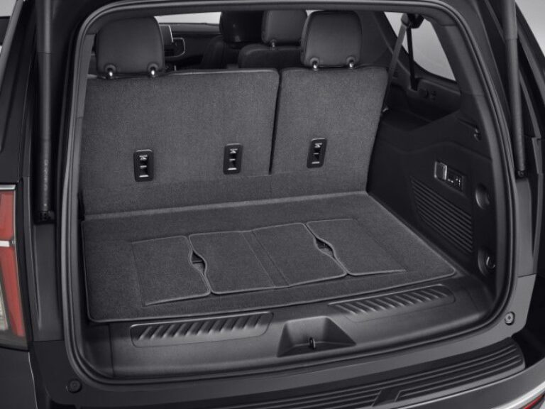 Suburban - Albert Luxury Limo11